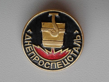 7c348d234-437.jpg
