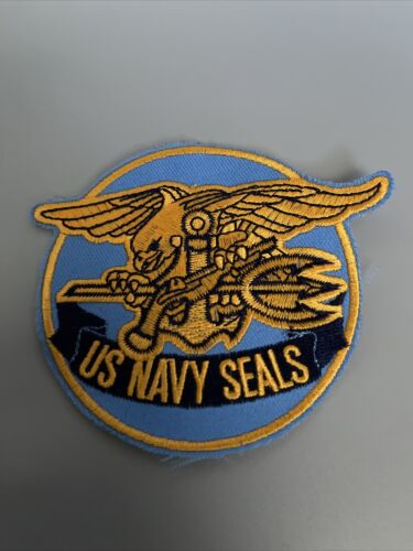 us-navy-seals-with-badge-patch-the-roots-of-the-navy.jpg