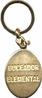 3 Buceadores  de la Armada 12 - Llavero Curso Buceador Elementa (Cara B).JPG