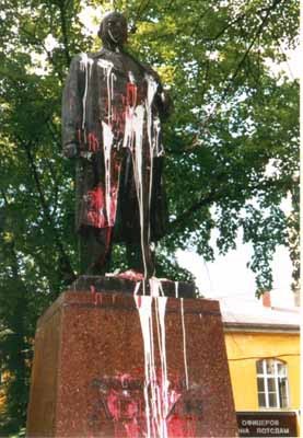 Lenin-Potsdam.jpg (24.75 КБ) 7827 просмотров Lenin-Potsdam.jpg