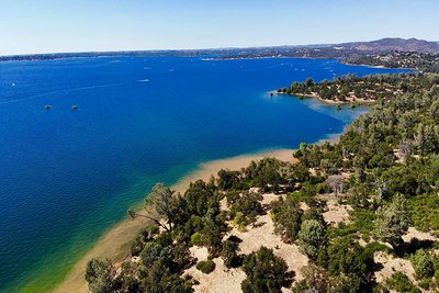 folsom-lake-plane-crash.jpg