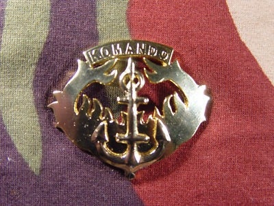 indonesian-kopassus-commando-badge_1_1c1c84d712d68ed2564384ae7083e8f1.jpg