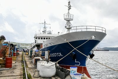 Краболовное судно ОХОТСК.jpg