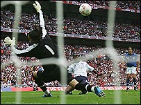 _44104831_wright_phillips_goal203.jpg