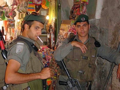 1_1244179979_israeli-soldiers-in-the-old-city.jpg