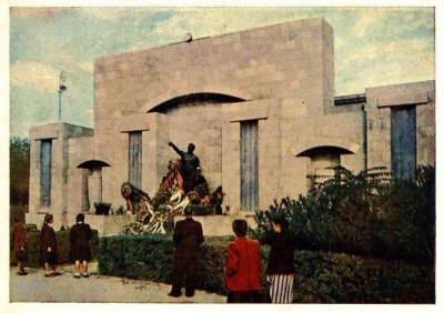 Alpert_1954_26_komiss.jpg