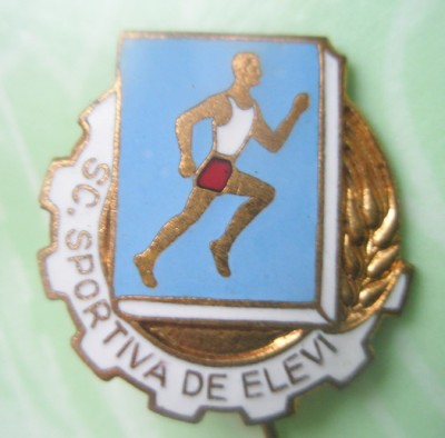 Sportiva de elevi.jpg