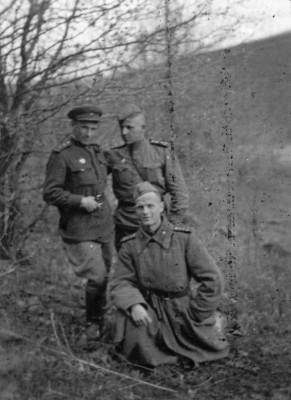 (1) на фронте, 1943г..jpg