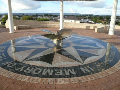 40- Geraldton HMAS Sydney memorial 06.JPG