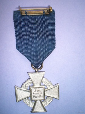 3_650_Obschaya_sluzhebnaya_medal_v_serebre__za_25_let_6096499.jpg