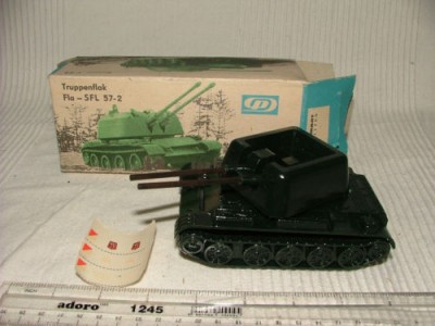 Pneumant Spielzeug Toy Flakpanzer 17д.jpg