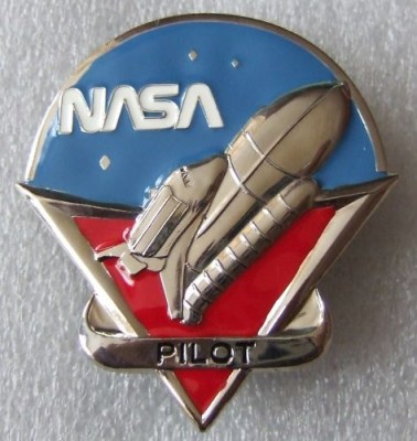 nasapilotbadge.jpg