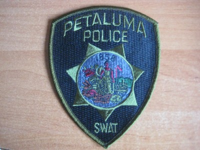 Департамент полиции SWAT города Петалума, округ Сонома, штат Калифорния.jpg