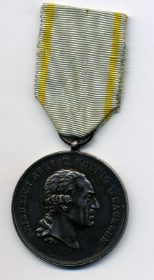 медаль ордена.jpg