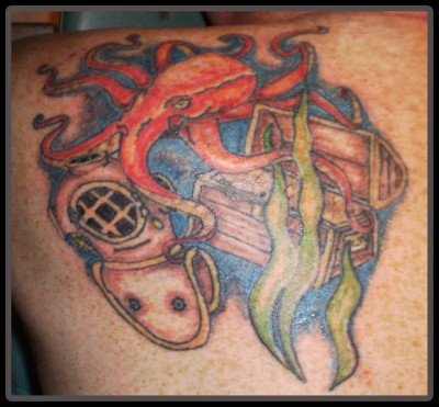 mark_5_diving_helmet_tattoo_by_jspahn-d3ebcfd.jpg