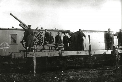 panzer-traukinys_vagonasx800.jpg
