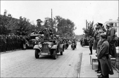 парад в Бресте 22.09.1939.jpg