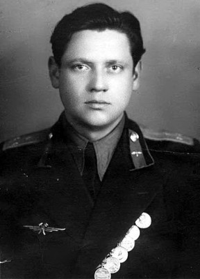 USSR_Photo_Ing_Strange_Wings_1.jpg