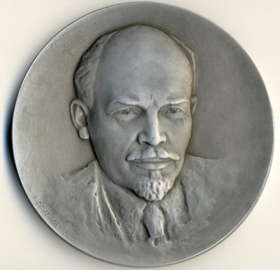 Lenin3_4.jpg