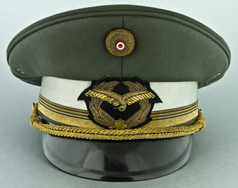 Austrian_Air_Force_Colonel_s_Visor_Hat_2878 полковник.jpg
