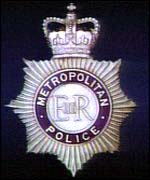 _38196295_badge150.jpg